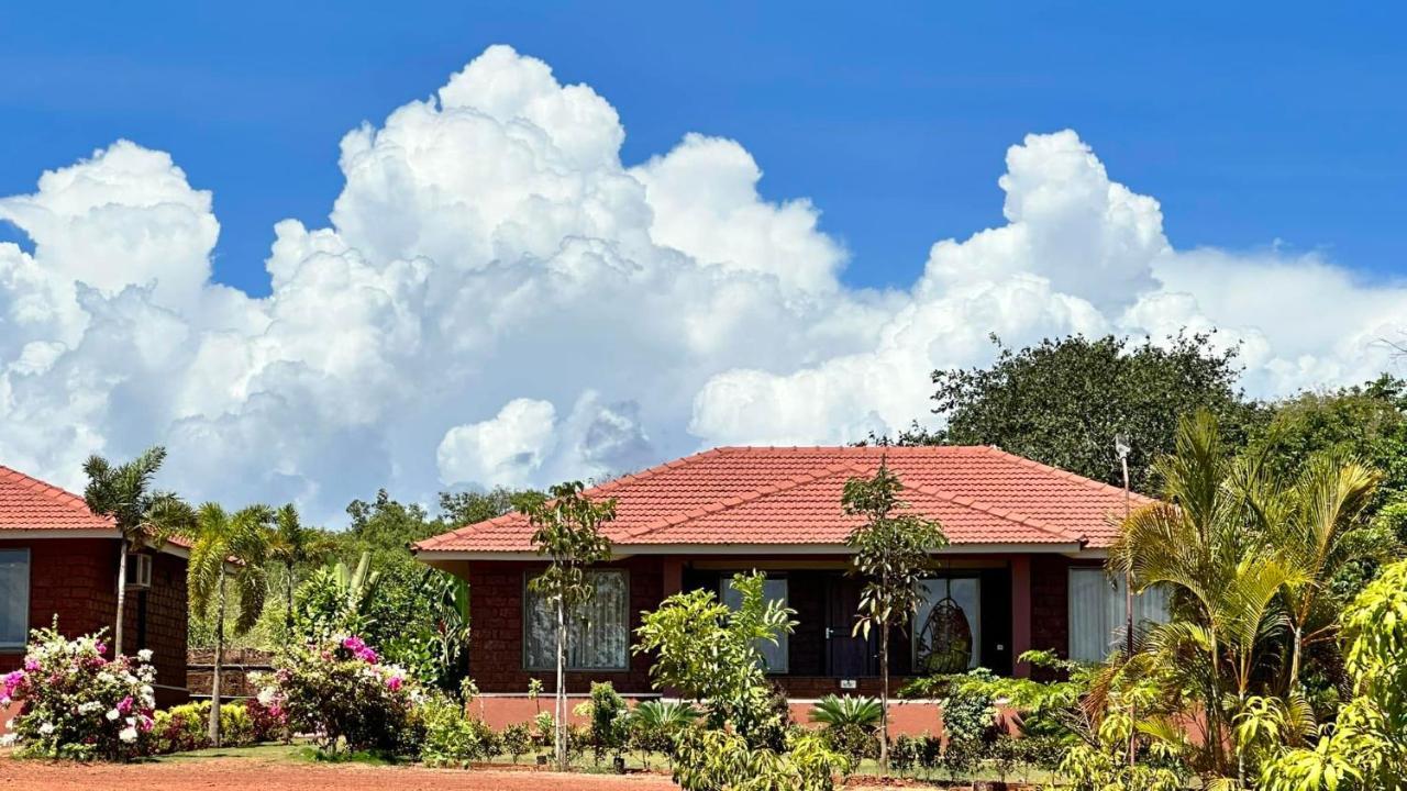 Regenta Resort Mango Village Guhagar Kudan Екстер'єр фото