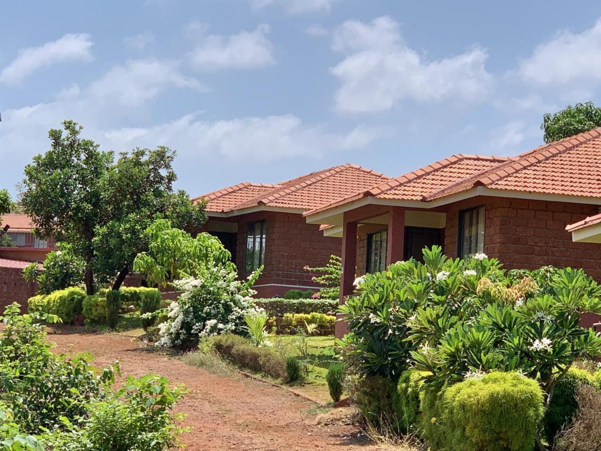 Regenta Resort Mango Village Guhagar Kudan Екстер'єр фото