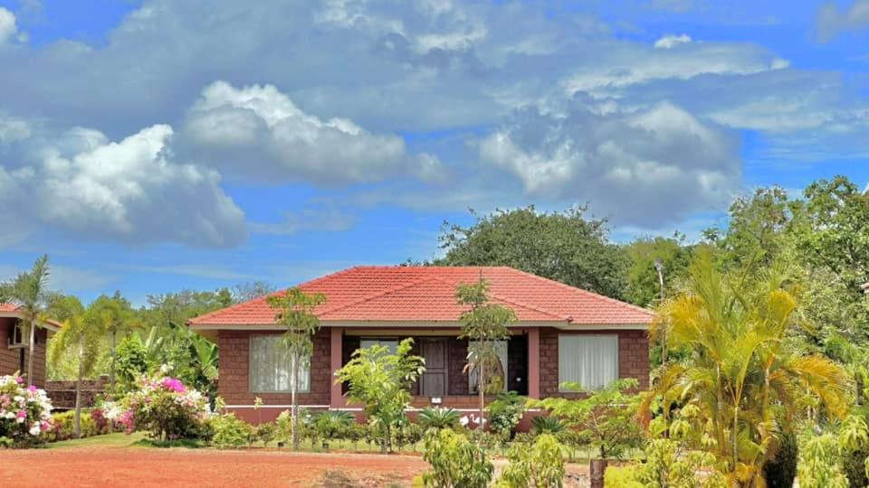 Regenta Resort Mango Village Guhagar Kudan Екстер'єр фото
