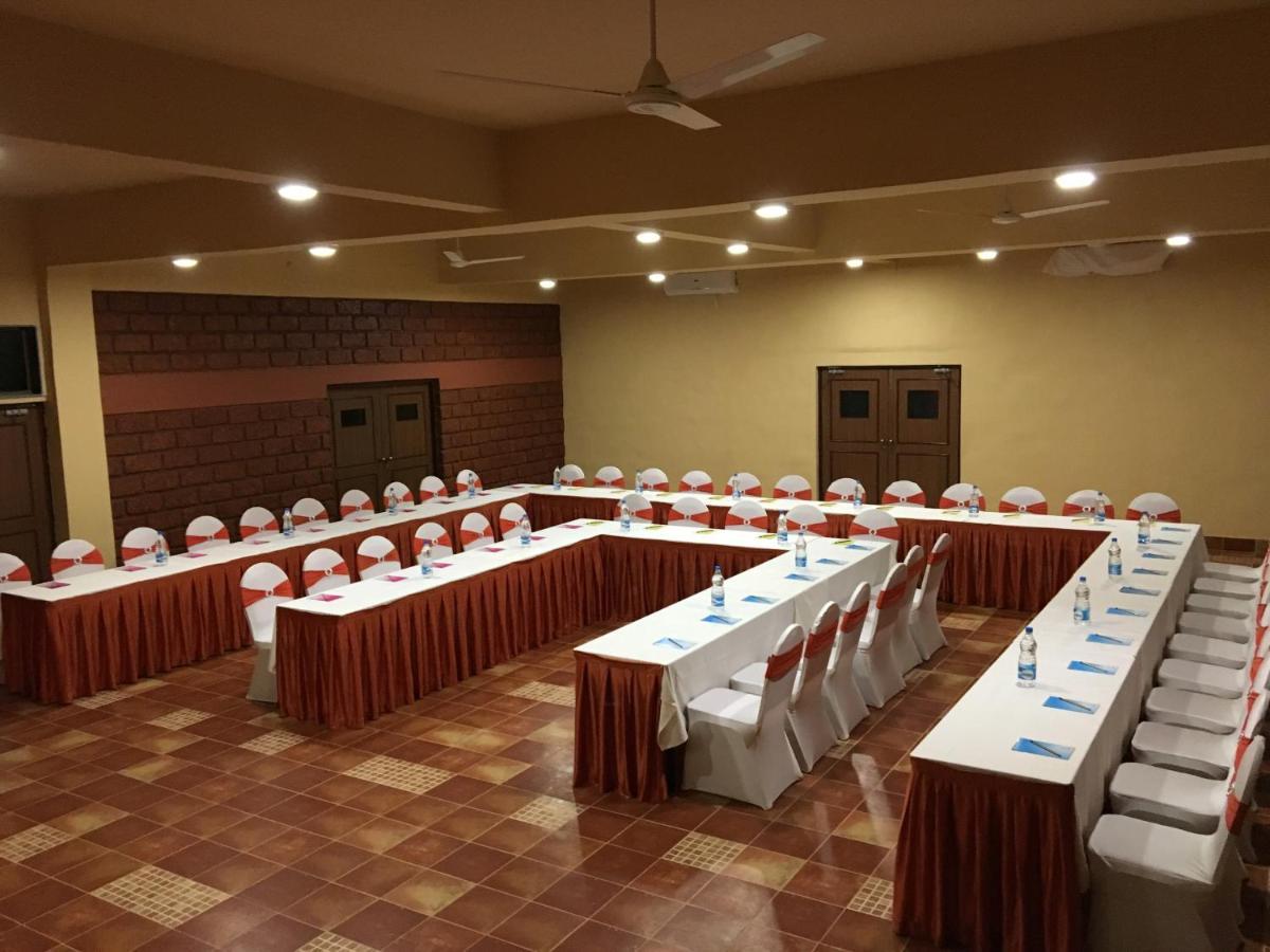 Regenta Resort Mango Village Guhagar Kudan Екстер'єр фото